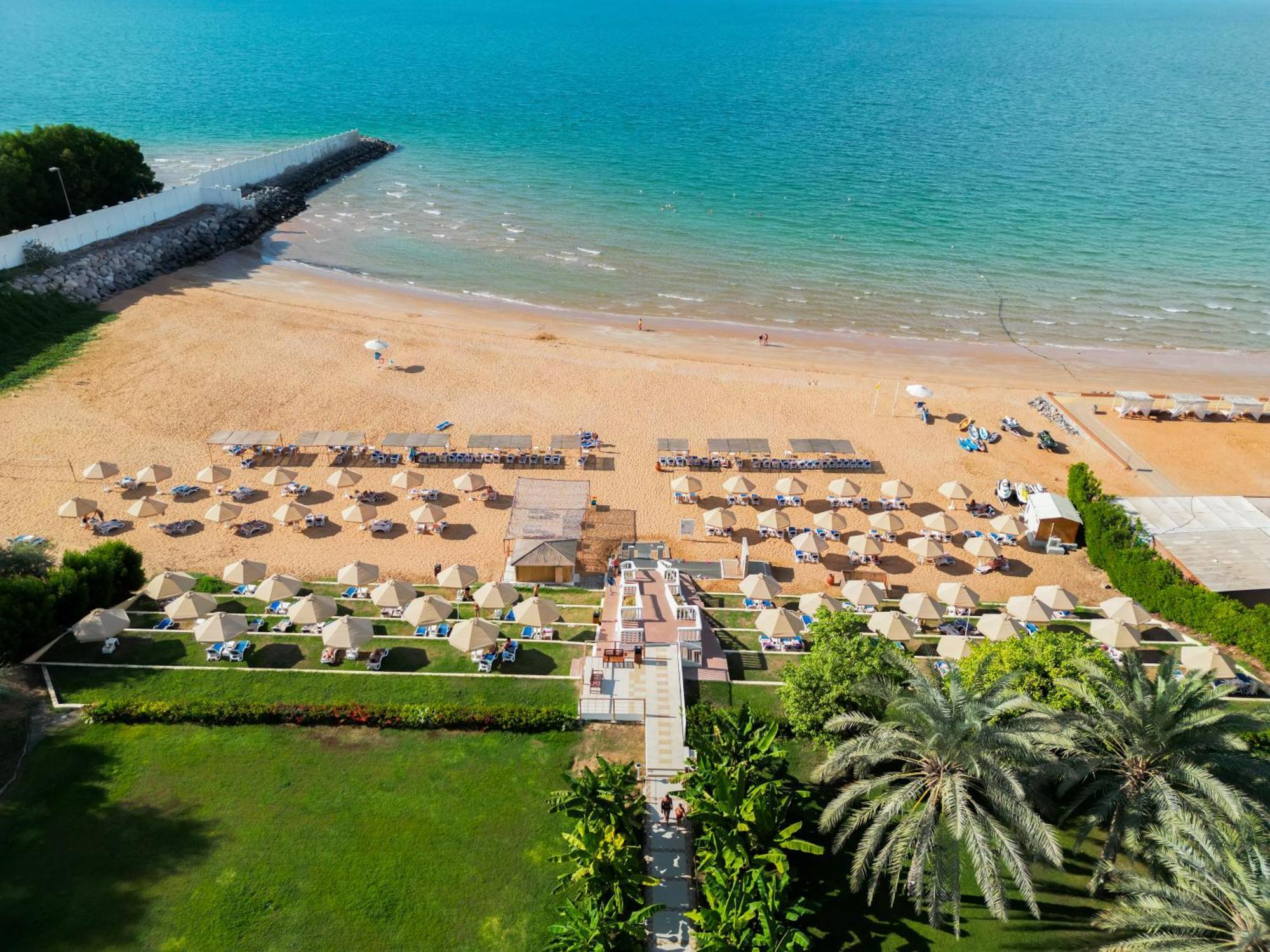 Bm Beach Hotel Ras al-Khaimah Exterior photo