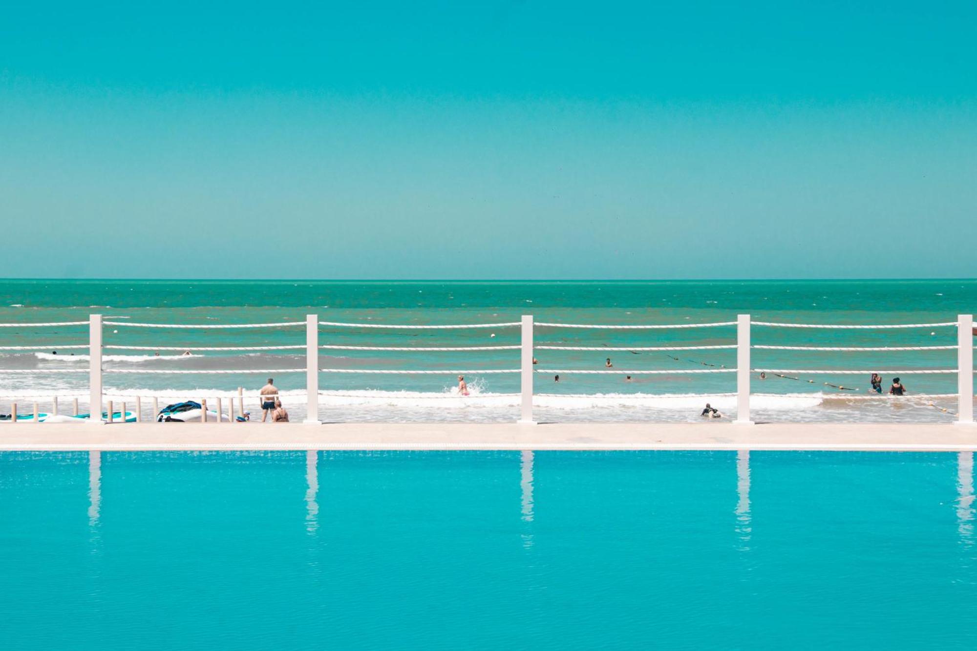Bm Beach Hotel Ras al-Khaimah Exterior photo