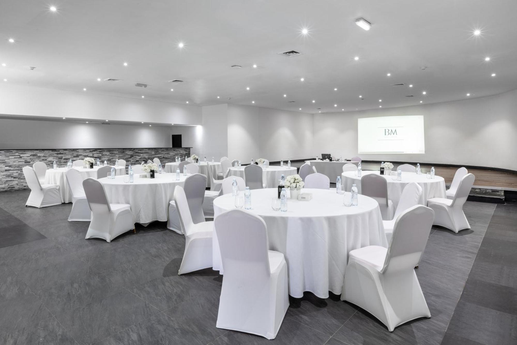 Bm Beach Hotel Ras al-Khaimah Exterior photo