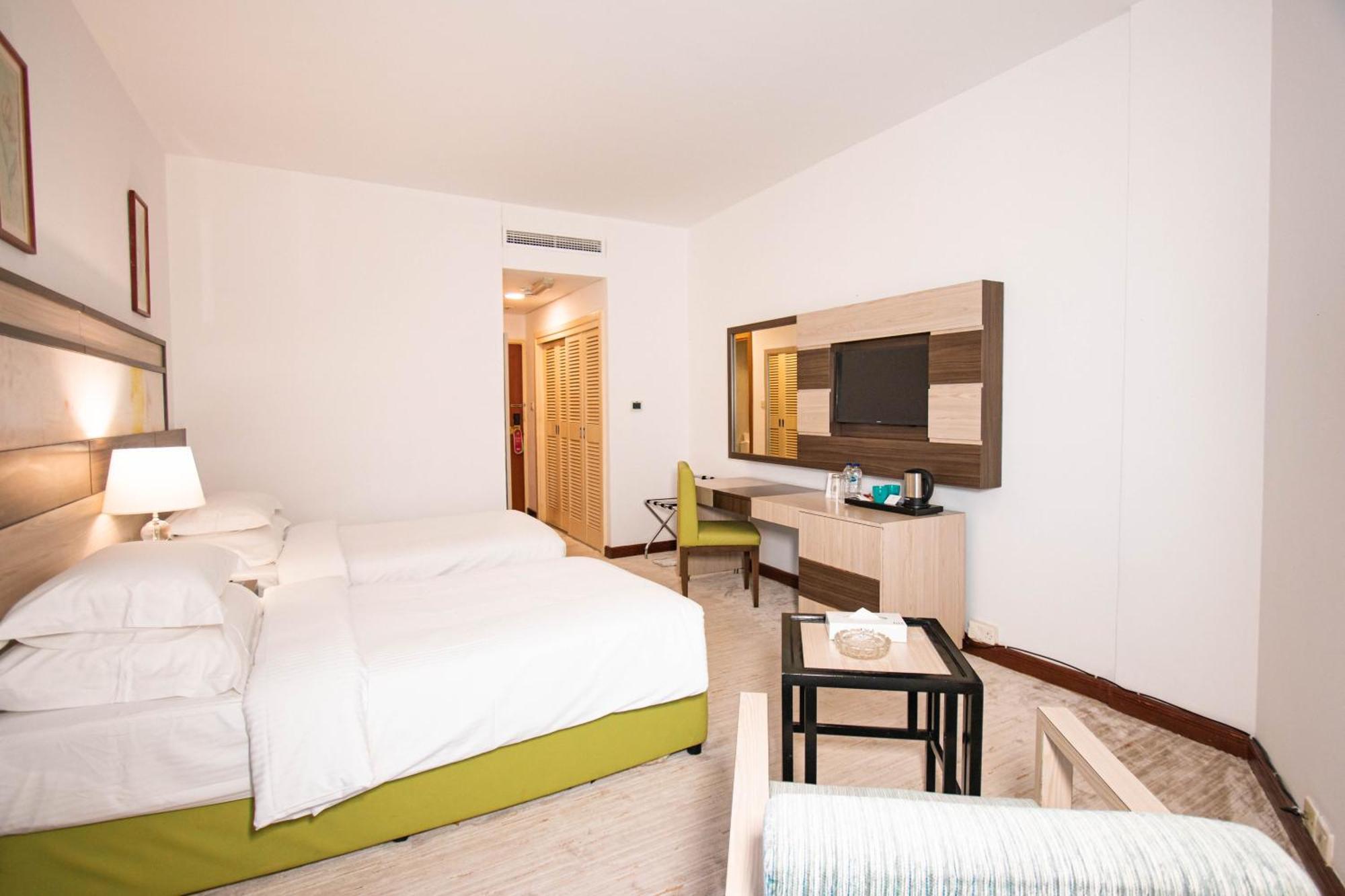 Bm Beach Hotel Ras al-Khaimah Exterior photo